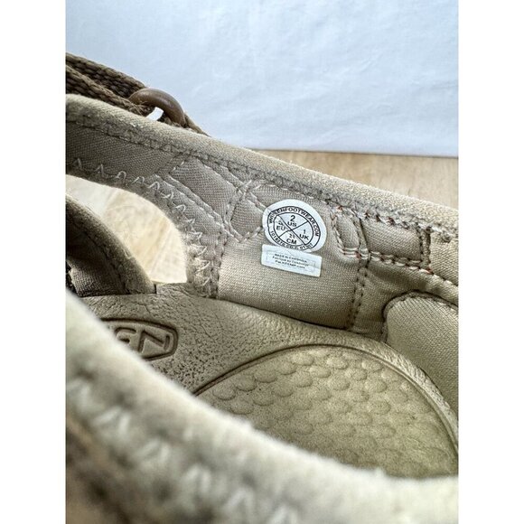 Keen Newport H2 Sandals Kids Boys Size 2 Brown Tan Water Shoes Waterproof Hiking - Picture 7 of 9